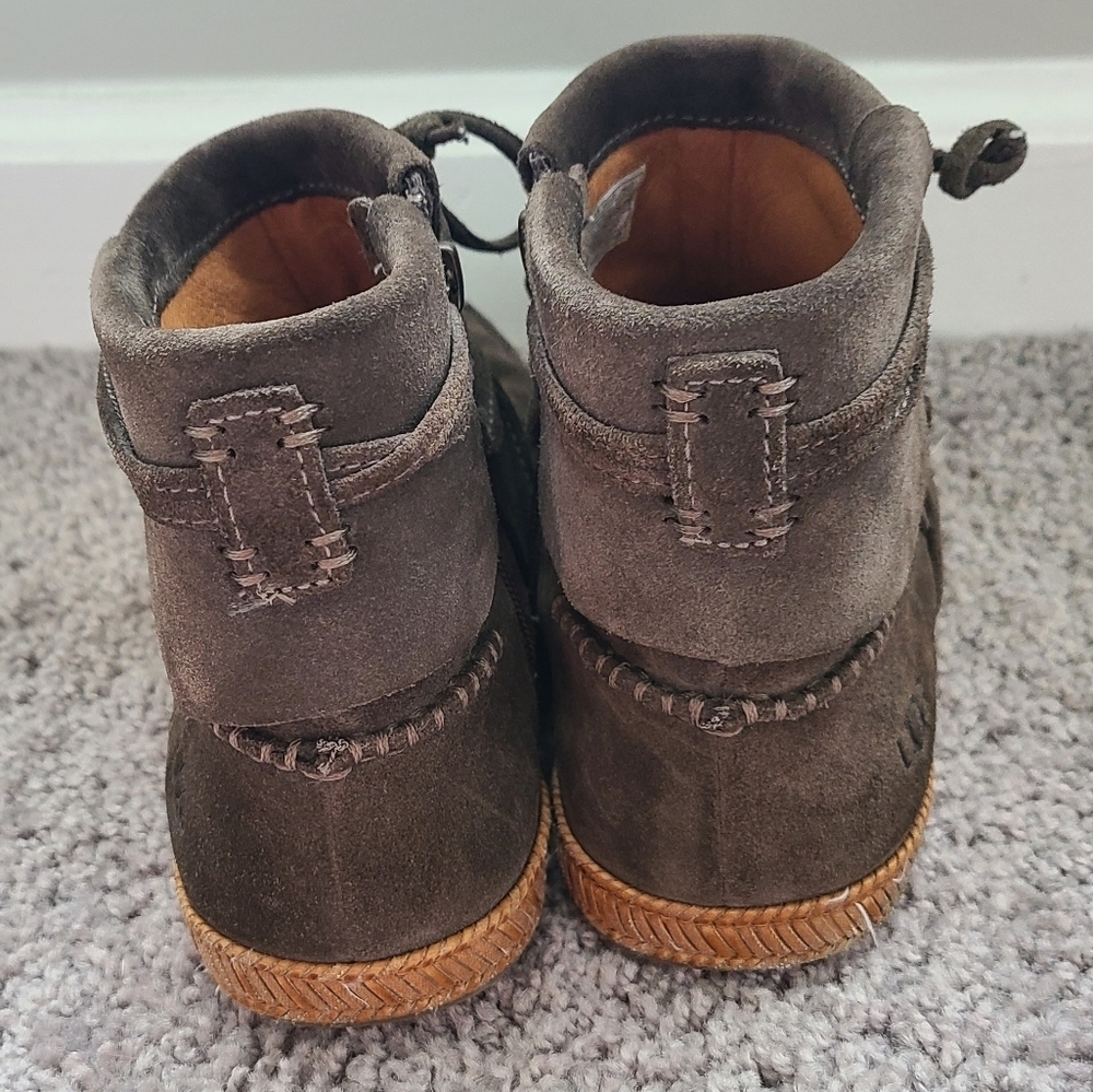 UGG Reid Moc - Picture 5 of 11